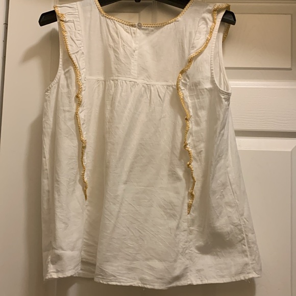 Embroidered blouse - Picture 2 of 4